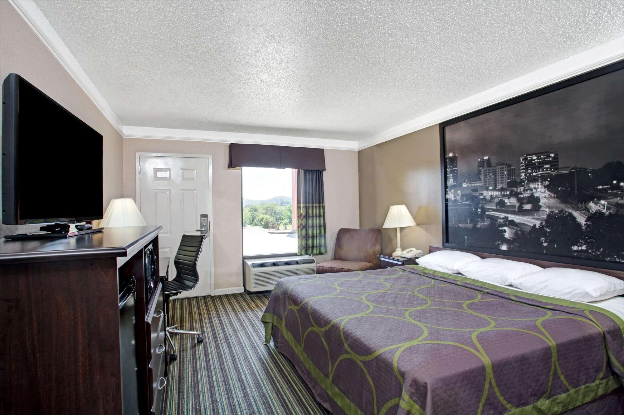 Super 8 By Wyndham Knoxville East Екстериор снимка